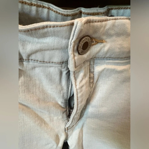 So Slimming by Chicos light wash jeans size 0 - Picture 2 of 10